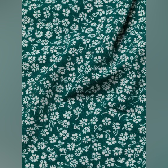 H&M Dark Green Floral Drawstring Top - Picture 6 of 15
